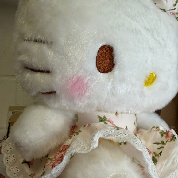 Hello Kitty Floral Plush with Pink Accents - Picture 3 of 5